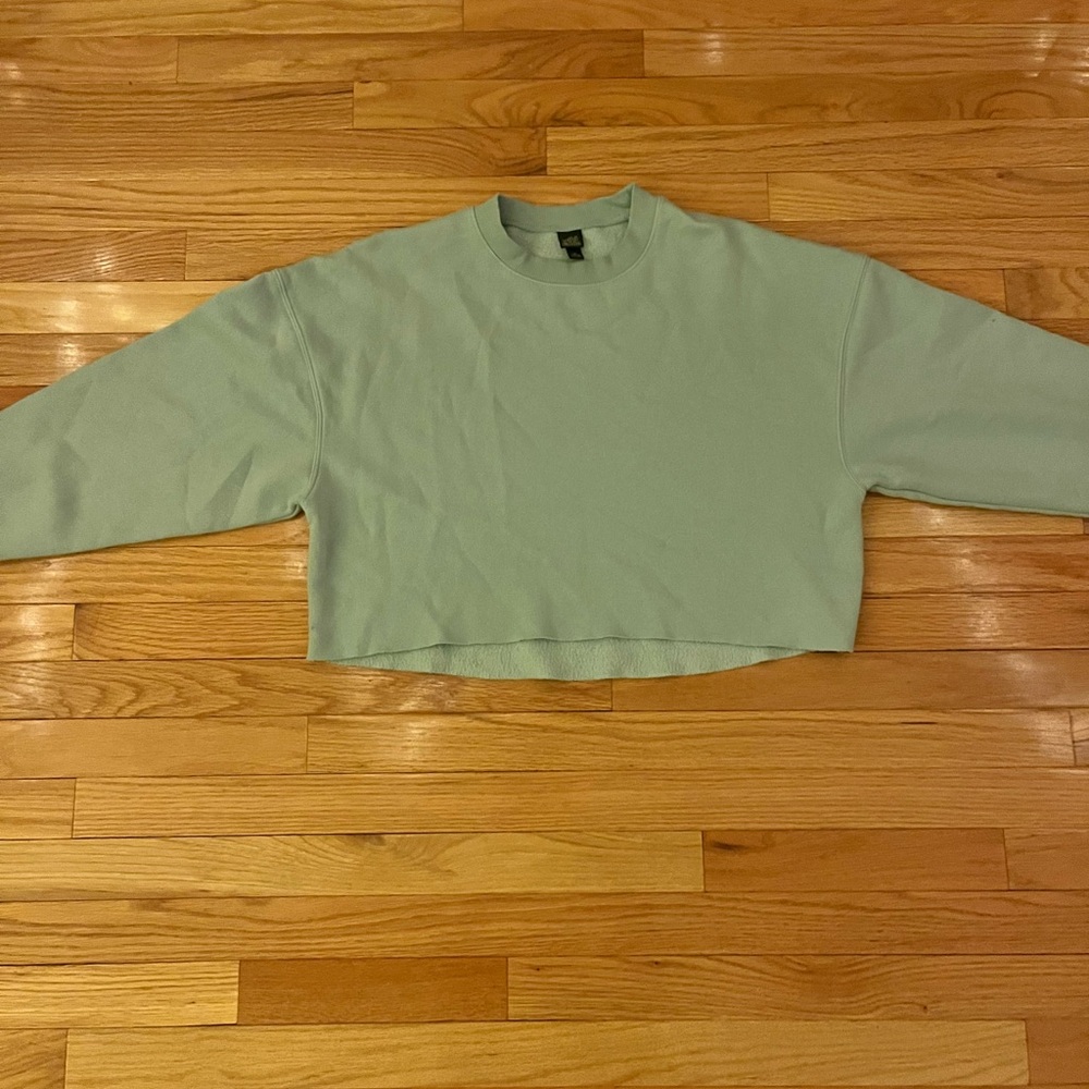 Wild Fable Light Green Long Sleeve Crop Top